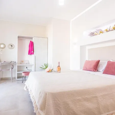 Hypnotic Guest house